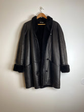 Charger l&#39;image dans la galerie, Cocoon leather coat
