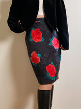 Charger l&#39;image dans la galerie, Vintage Rose pattern skirt
