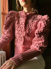 Charger l&#39;image dans la galerie, Vintage austrian rose cardigan
