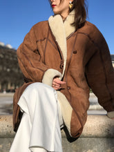 Charger l&#39;image dans la galerie, Vintage sheepskin coat
