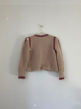 Charger l&#39;image dans la galerie, PRE-ORDER Hand knitted folk cardigan
