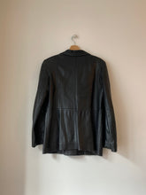 Charger l&#39;image dans la galerie, Vintage black leather blazer
