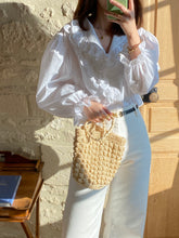 Charger l&#39;image dans la galerie, Vintage tyrol white blouse
