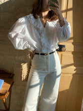 Charger l&#39;image dans la galerie, Vintage tyrol white blouse
