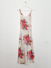 将图片加载到图库查看器，Robe en soie Betsey Johnson
