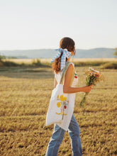 将图片加载到图库查看器，Handmade embroidery flower bag
